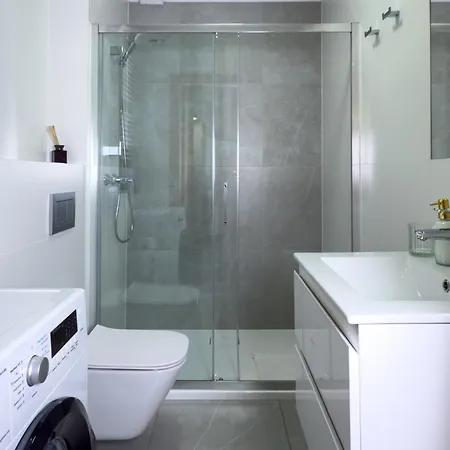 Urban Premium, Opolska 10 No 91, Free Garage, Self Check-in Apartment *