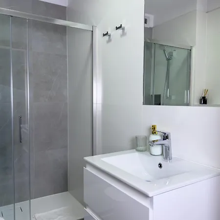 Urban Premium - Opolska 10 No 91 - Balcony - Rooftop Garden - Free Garage Apartment Kattowitz